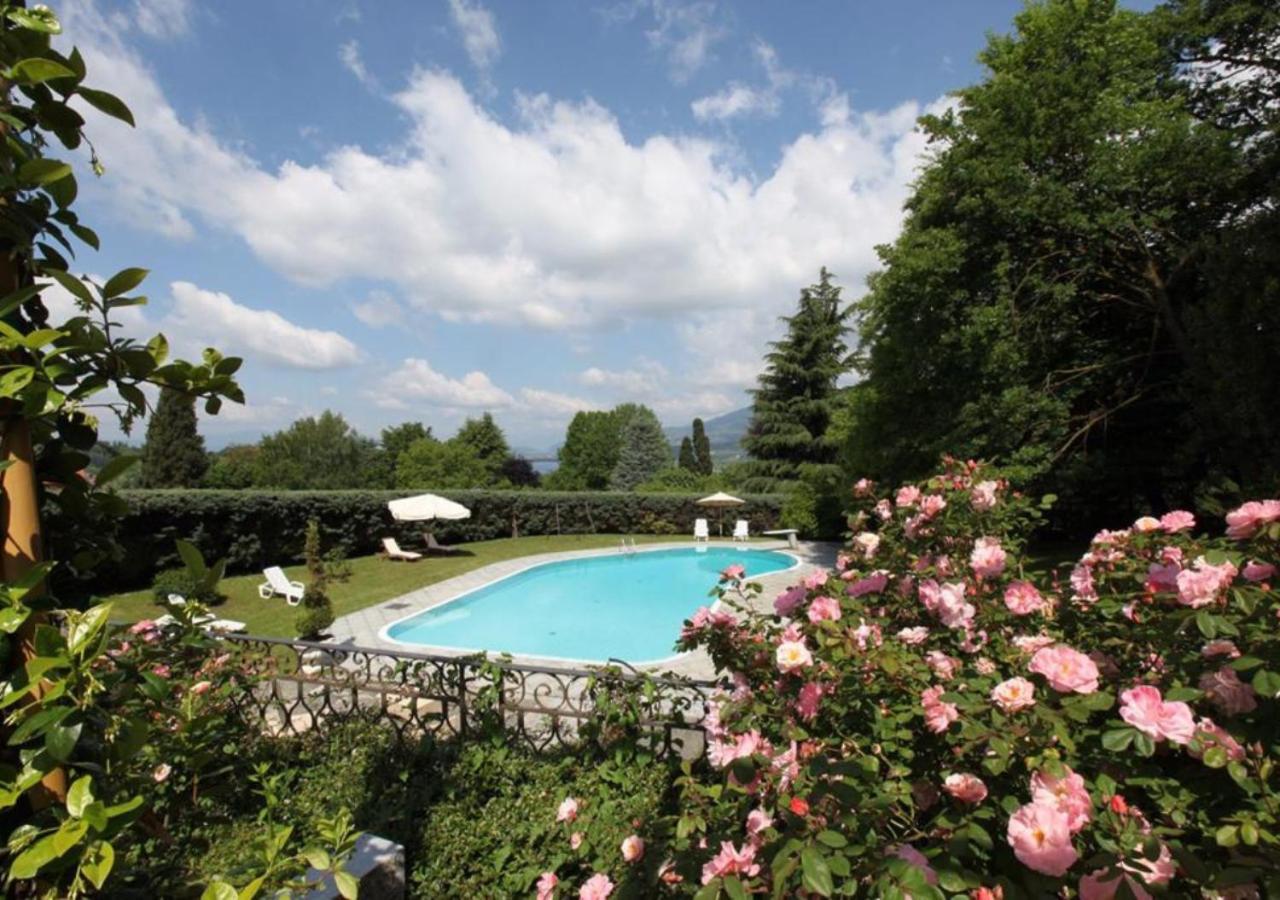 Villa Ghiringhelli Azzate Exteriör bild